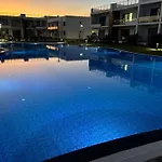 New In A Great Complex Appartement