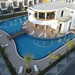 Appartement New In A Great Complex Yenibosazici