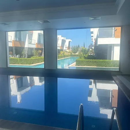 New In A Great Complex Apartament